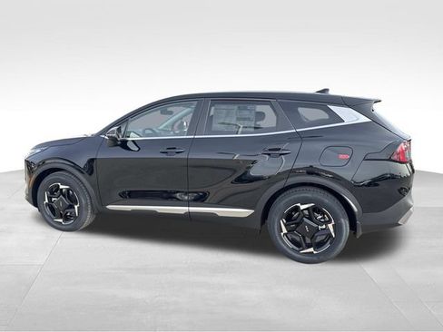 Certified 2026 Kia Sportage EX FWD image 7