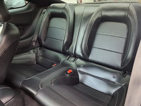 Used 2019 Ford Mustang GT Premium w/ GT Performance Package RWD image 16