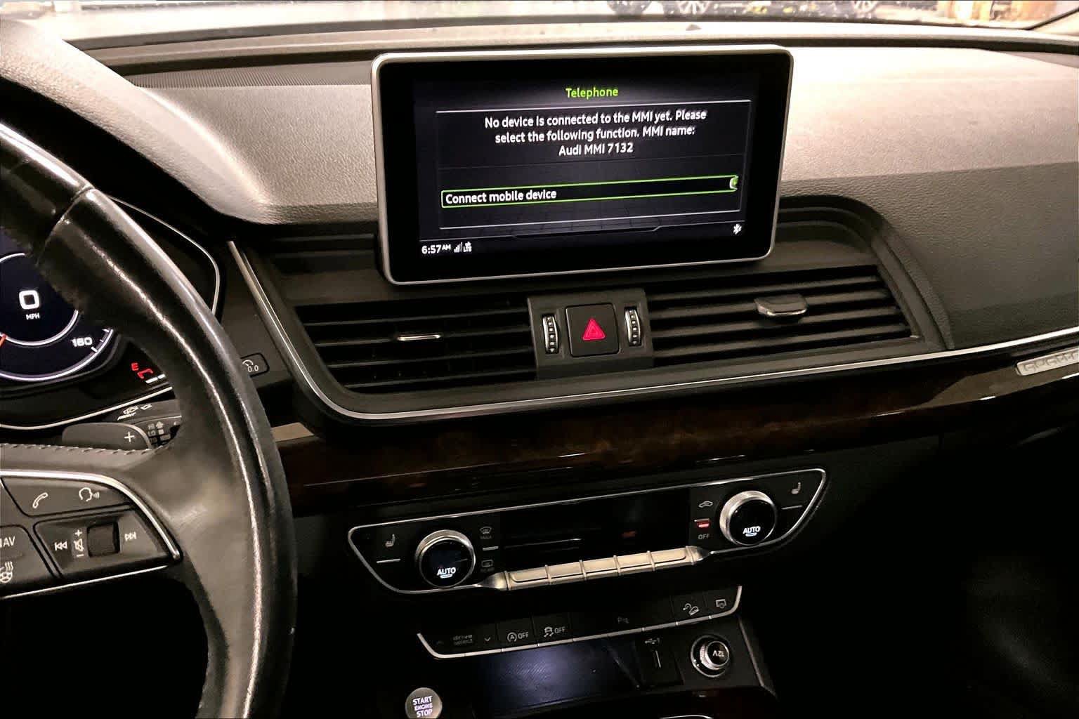 Used 2020 Audi Q5 2.0T Premium Plus w/ Premium Plus Package AWD/4WD image 6