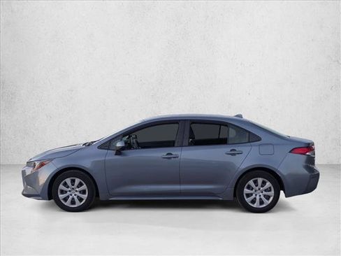 Used 2022 Toyota Corolla LE FWD image 8