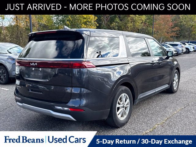 Used 2024 Kia Carnival LX FWD image 9