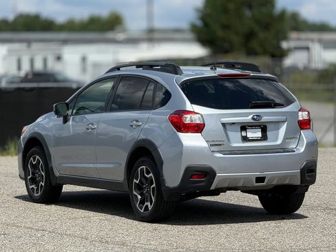 Used 2017 Subaru Crosstrek 2.0i Premium w/ Popular Package #1 AWD/4WD image 10