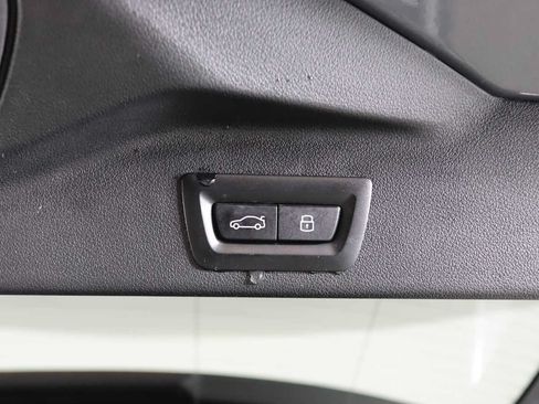 Used 2024 BMW X5 xDrive40i w/ Parking Assistance Package AWD/4WD image 25