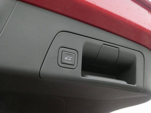 New 2025 Buick Envision Sport Touring image 27