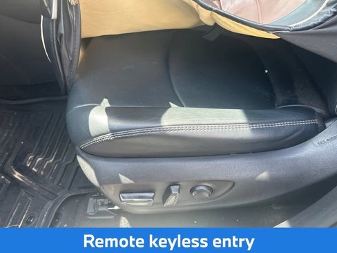 Used 2020 Toyota RAV4 XLE Premium FWD image 8