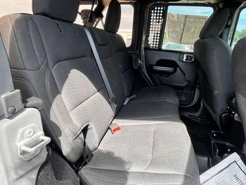 Used 2021 Jeep Wrangler Unlimited Sport AWD/4WD image 6
