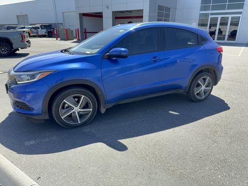 Used 2022 Honda HR-V EX image 3
