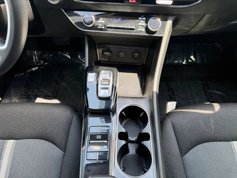 Used 2021 Hyundai Sonata SEL FWD image 18