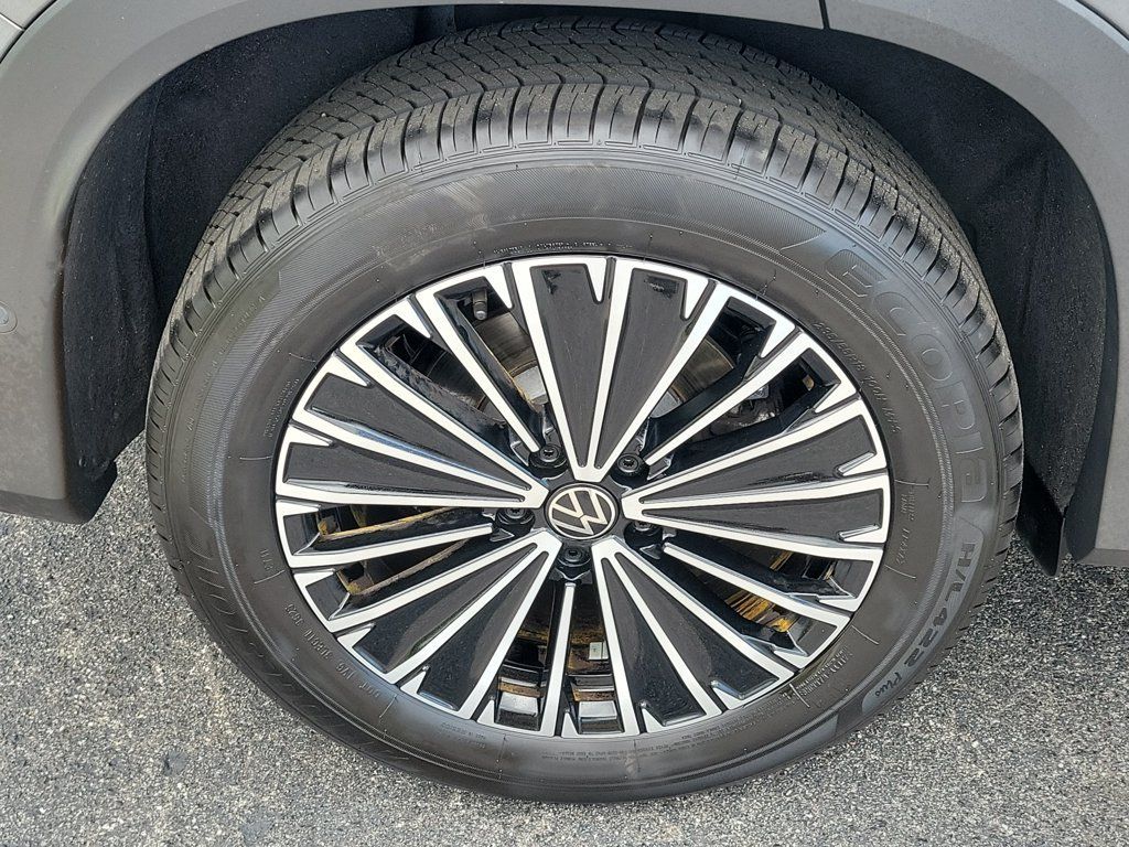Certified 2026 Volkswagen Tiguan S FWD image 5