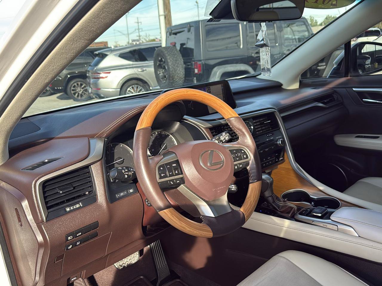 Used 2019 Lexus RX 350 FWD w/ Navigation Package image 12