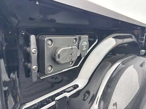 New 2026 RAM 2500 Tradesman AWD/4WD image 31