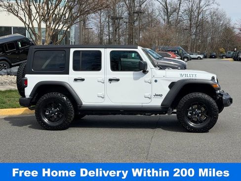Used 2025 Jeep Wrangler Unlimited Sport S 4xe image 4
