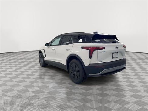 New 2025 Chevrolet Blazer EV LT image 8