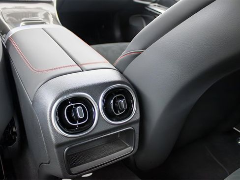 Used 2025 Mercedes-Benz CLE 53 AMG 4MATIC Cabriolet image 31