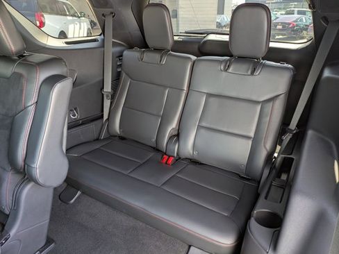 Used 2025 Ford Explorer ST AWD/4WD image 21