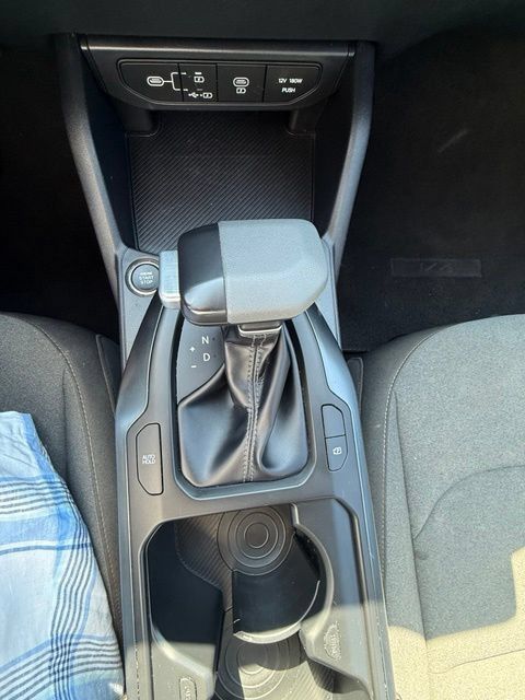 Used 2025 Kia K4 FWD image 13