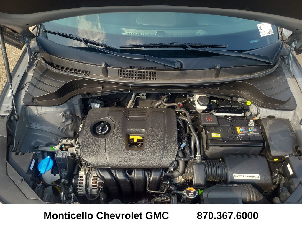 Used 2025 Kia Soul LX w/ LX Technology Package FWD image 11