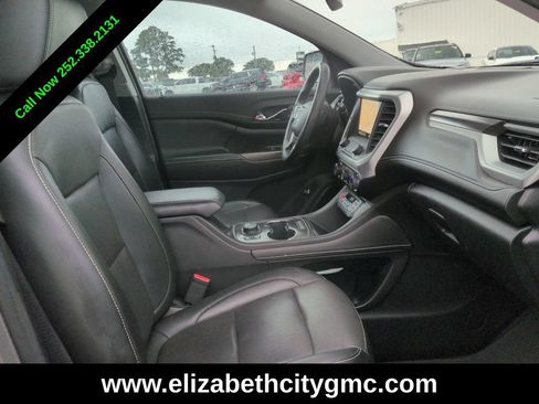 Used 2021 GMC Acadia SLT w/ LPO, 'HIT The Road' Package FWD image 21