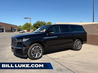 Used 2025 Lincoln Navigator L Reserve AWD/4WD video 1