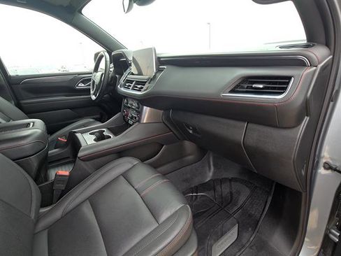 Used 2024 Chevrolet Suburban RST w/ Luxury Package RWD image 15