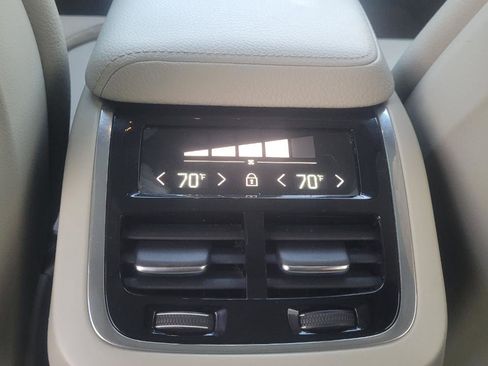 Used 2018 Volvo XC60 T5 Inscription image 33