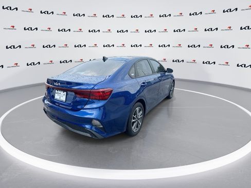 Certified 2023 Kia Forte LXS w/ LXS Technology Package FWD image 8