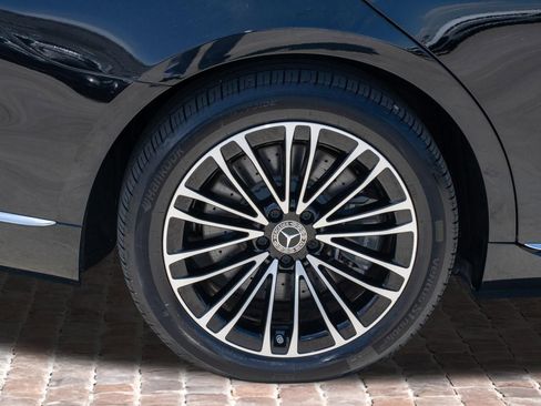 Used 2022 Mercedes-Benz S 500 4MATIC image 40