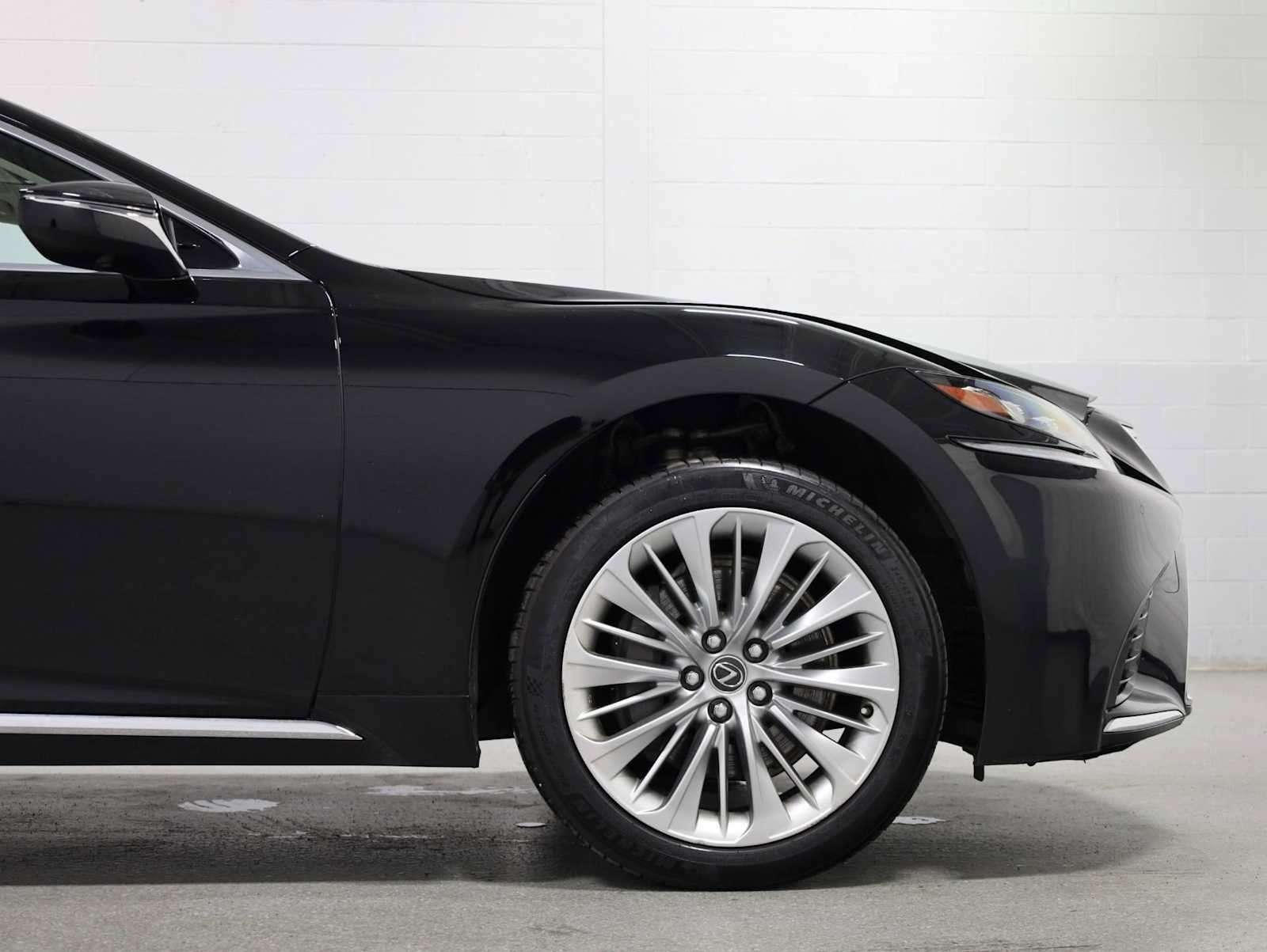 Used 2018 Lexus LS 500 w/ Interior Upgrade Package RWD image 11