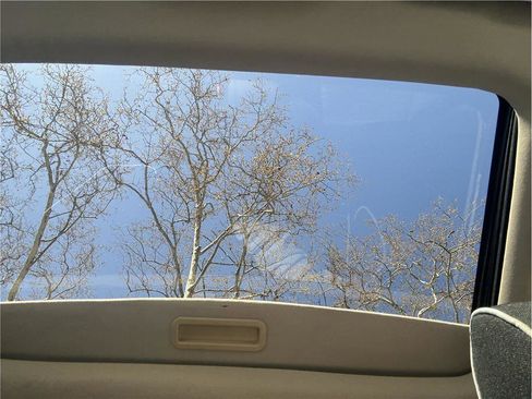 Used 2012 Ford Fusion SE image 11