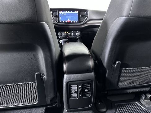 Used 2025 Dodge Durango GT AWD/4WD image 22