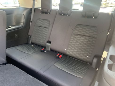 Used 2024 Nissan Pathfinder SV FWD image 21