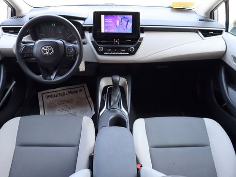 Used 2023 Toyota Corolla LE image 9