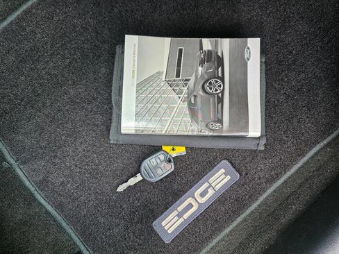 Used 2013 Ford Edge SEL image 19