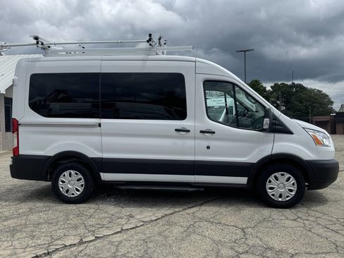 Used 2019 Ford Transit 150 XLT image 6