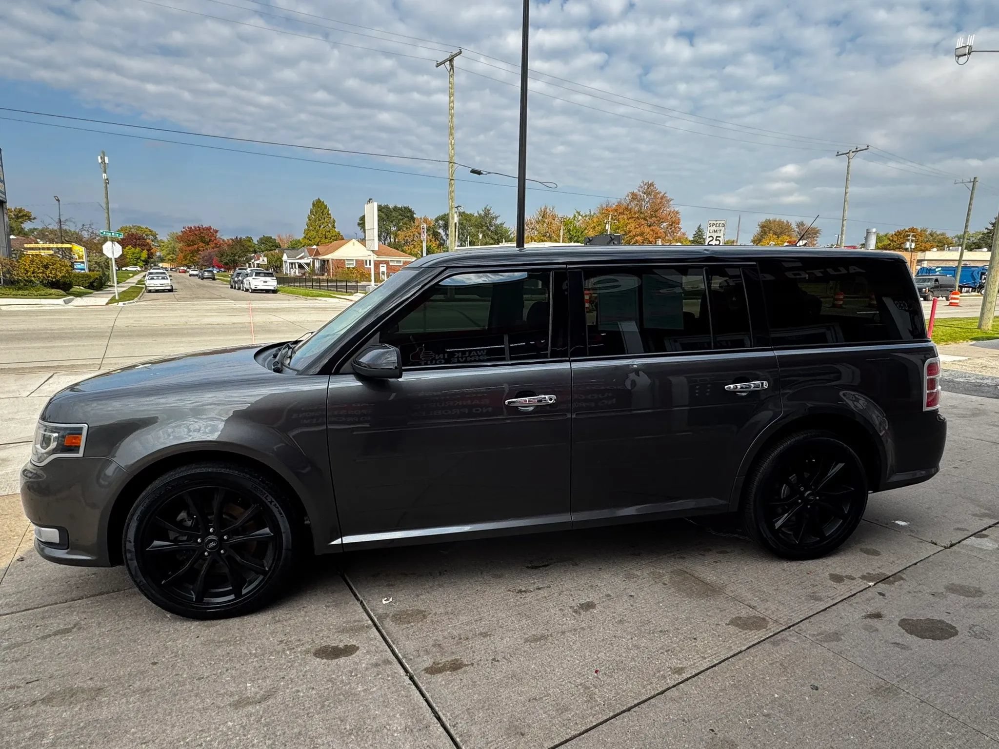 Used 2019 Ford Flex Limited w/ Limited Appearance Package AWD/4WD image 5