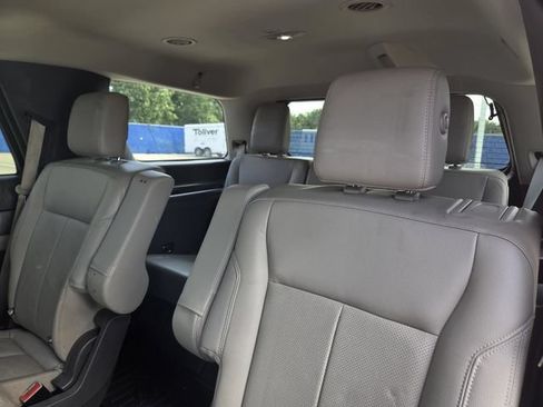 Used 2020 Ford Expedition XLT w/ Equipment Group 202A RWD image 33