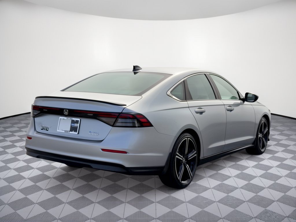 Certified 2025 Honda Accord Sport image 9