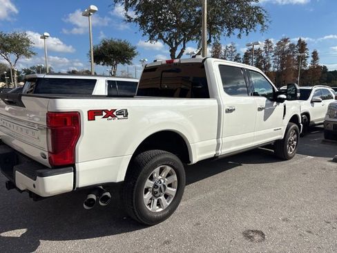 Used 2022 Ford F250 Platinum w/ FX4 Off-Road Package image 3