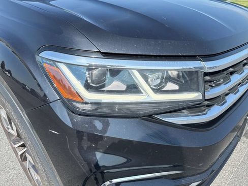 Used 2020 Volkswagen Atlas Cross Sport SEL R-Line AWD/4WD image 25