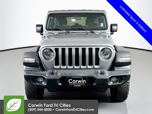 Used 2021 Jeep Wrangler Unlimited Sport AWD/4WD image 4
