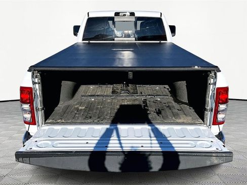 Used 2024 RAM 2500 Tradesman w/ Chrome Appearance Group image 18