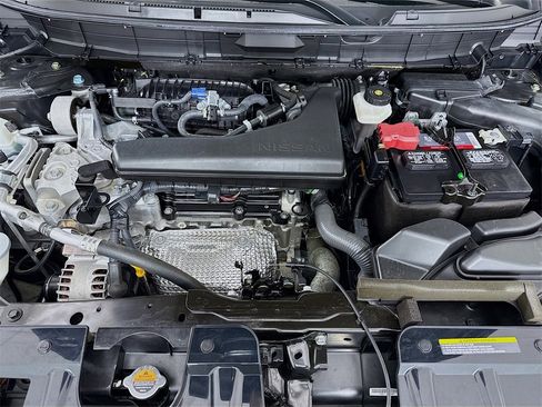 Used 2018 Nissan Rogue SL image 30