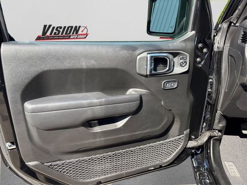 Used 2024 Jeep Gladiator Sport image 22