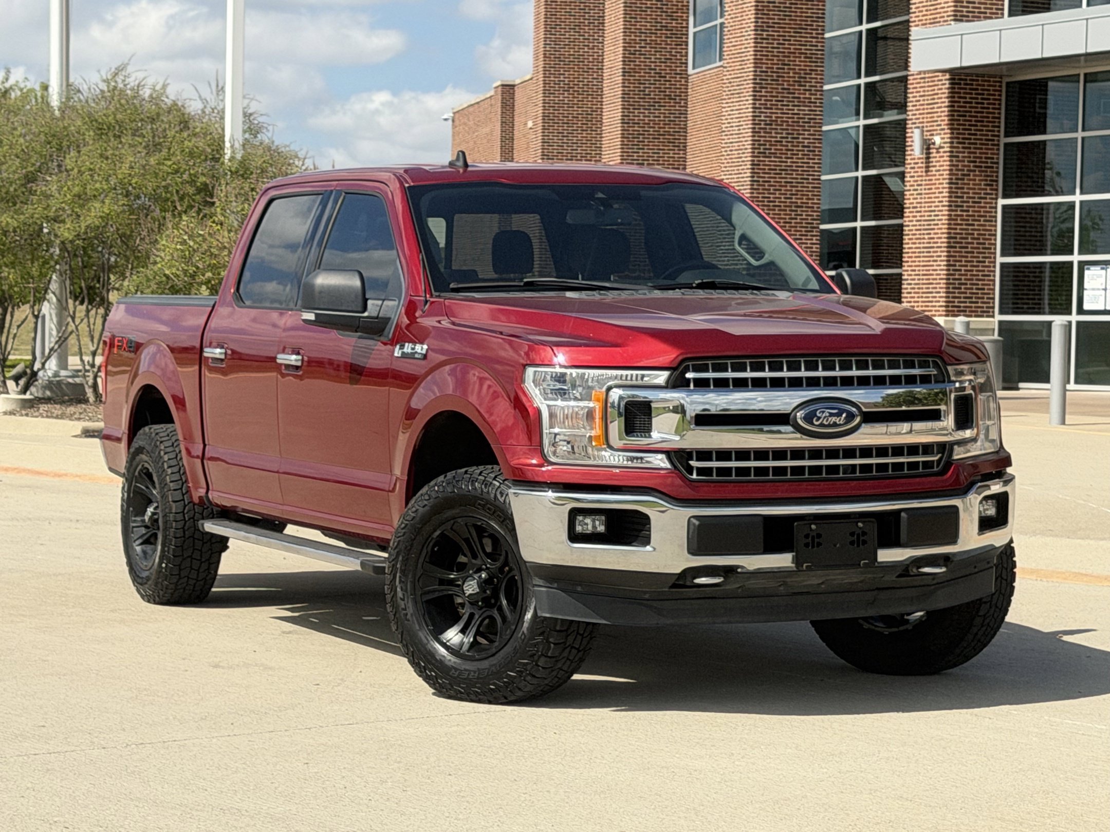 Used 2019 Ford F150 XLT w/ Equipment Group 302A Luxury AWD/4WD image 1