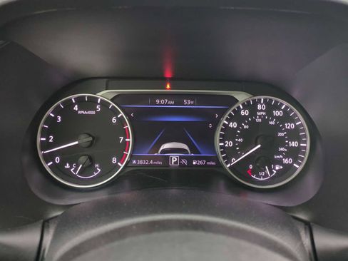 Used 2024 Nissan Sentra SV image 11