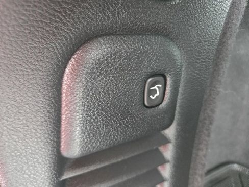 Used 2022 Dodge Durango R/T w/ Blacktop Package AWD/4WD image 39