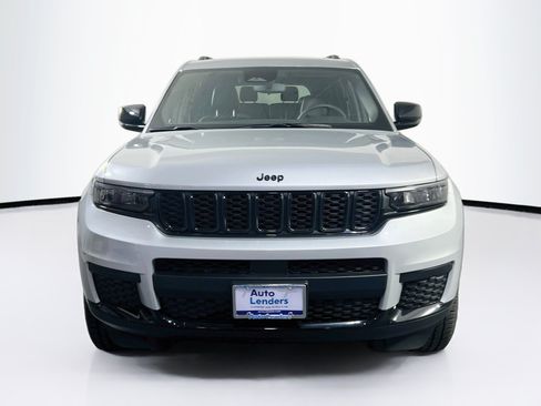 Used 2023 Jeep Grand Cherokee L Laredo AWD/4WD image 2