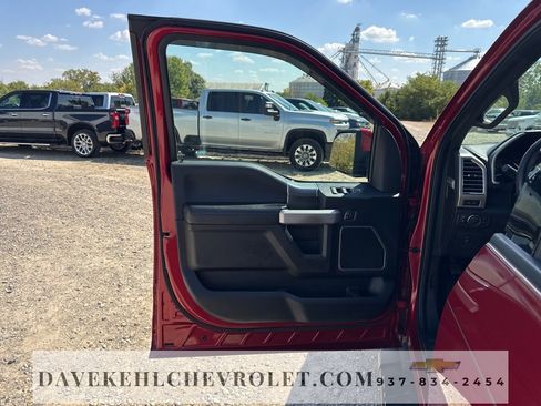 Used 2015 Ford F150 Lariat image 12