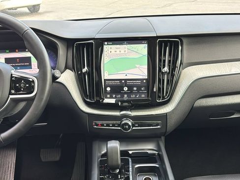 Certified 2025 Volvo XC60 B5 Plus AWD/4WD image 6