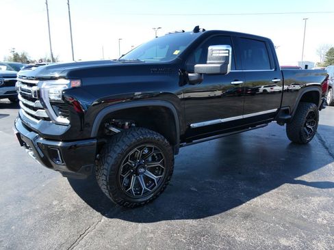 Used 2024 Chevrolet Silverado 3500 High Country w/ High Country Premium Package image 8